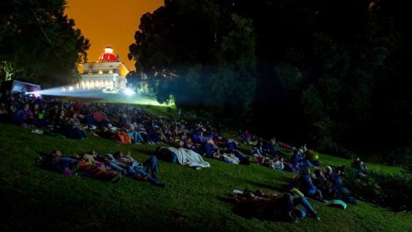 Parques e Monumentos de Sintra com cinema ao ar livre em Agosto