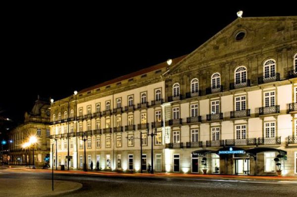 IntIntererContinental Porto – Palácio das Cardosas suites que são uma autênctico efugio