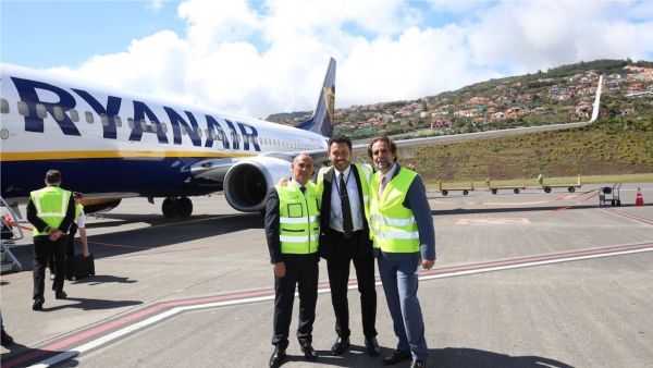 A companhia aérea Ryanair chega à Madeira