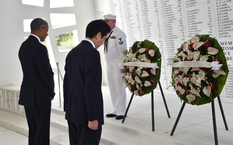 Pearl Harbor 75 anos: Primeira visita de um governante japonês ao memorial