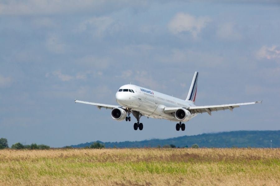 Air France apresenta novos menus de verão nas classes La Première e Business