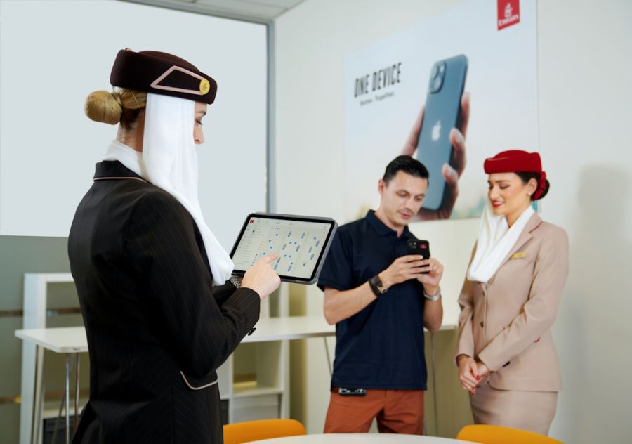 Emirates cria o &quot;On Device&quot; com produtos Apple para melhorar os serviços